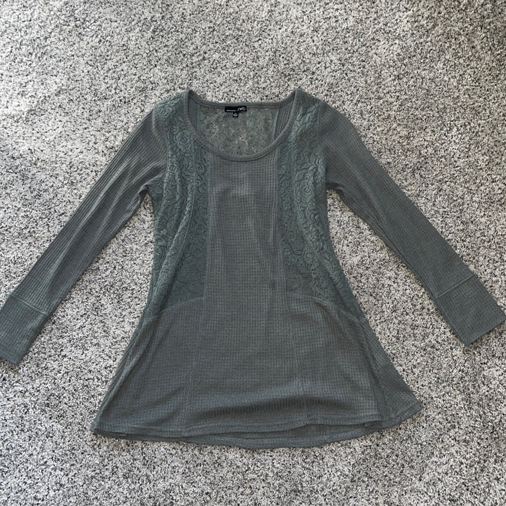 Long sleeve blouse with lace detail